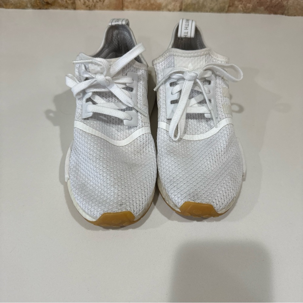 Adidas NMD R1 Cloud Mens Size 7.5 White Athletic Running Shoes Sneakers D96635